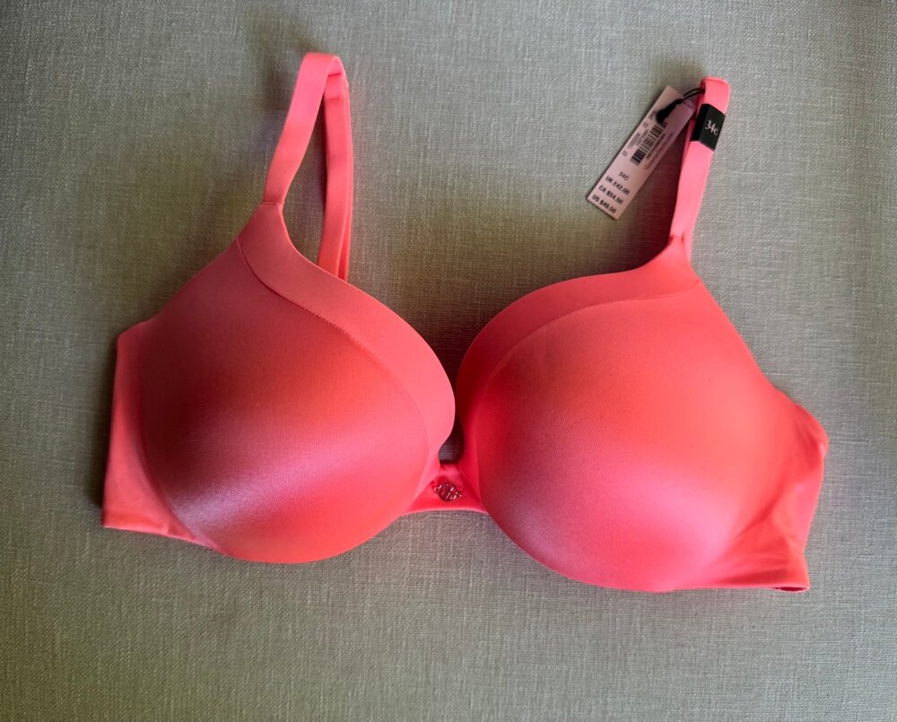 Victoria’s Secret push up bra 34C